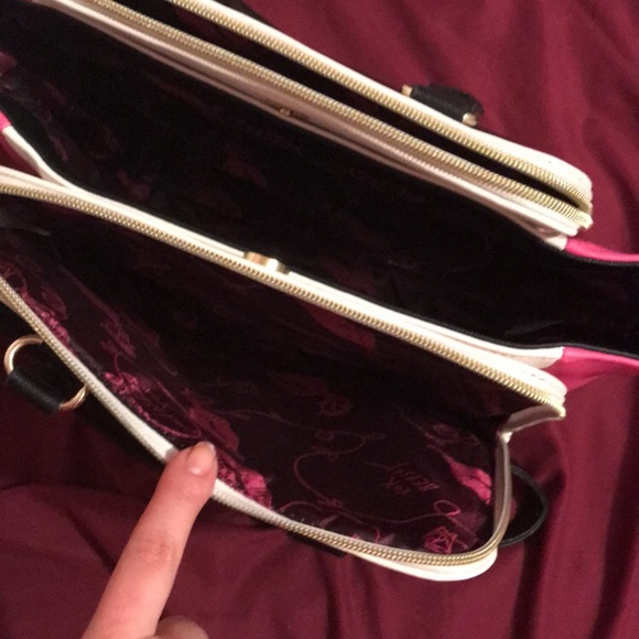 Betsey Johnson Purse - Picture 4 of 7